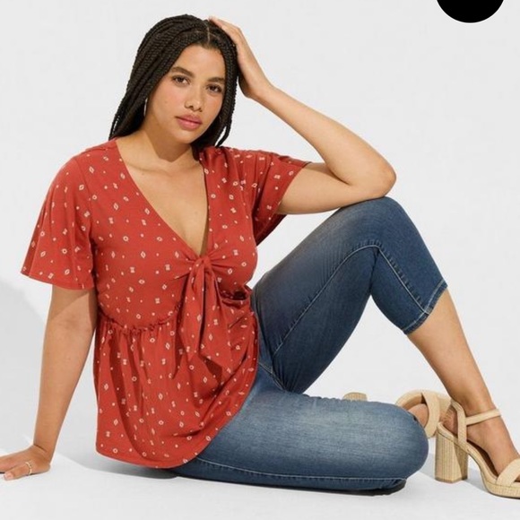 TORRID Vintage Cotton Jersey V Neck Tie Front Top - Picture 3 of 5